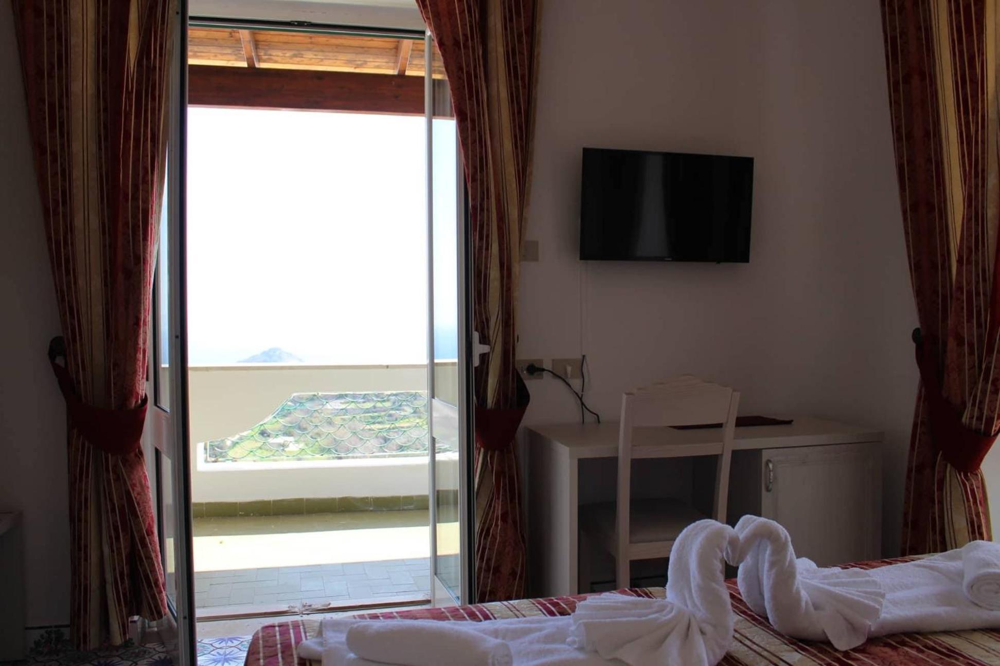 Hotel Al Bosco Forio  ภายนอก รูปภาพ