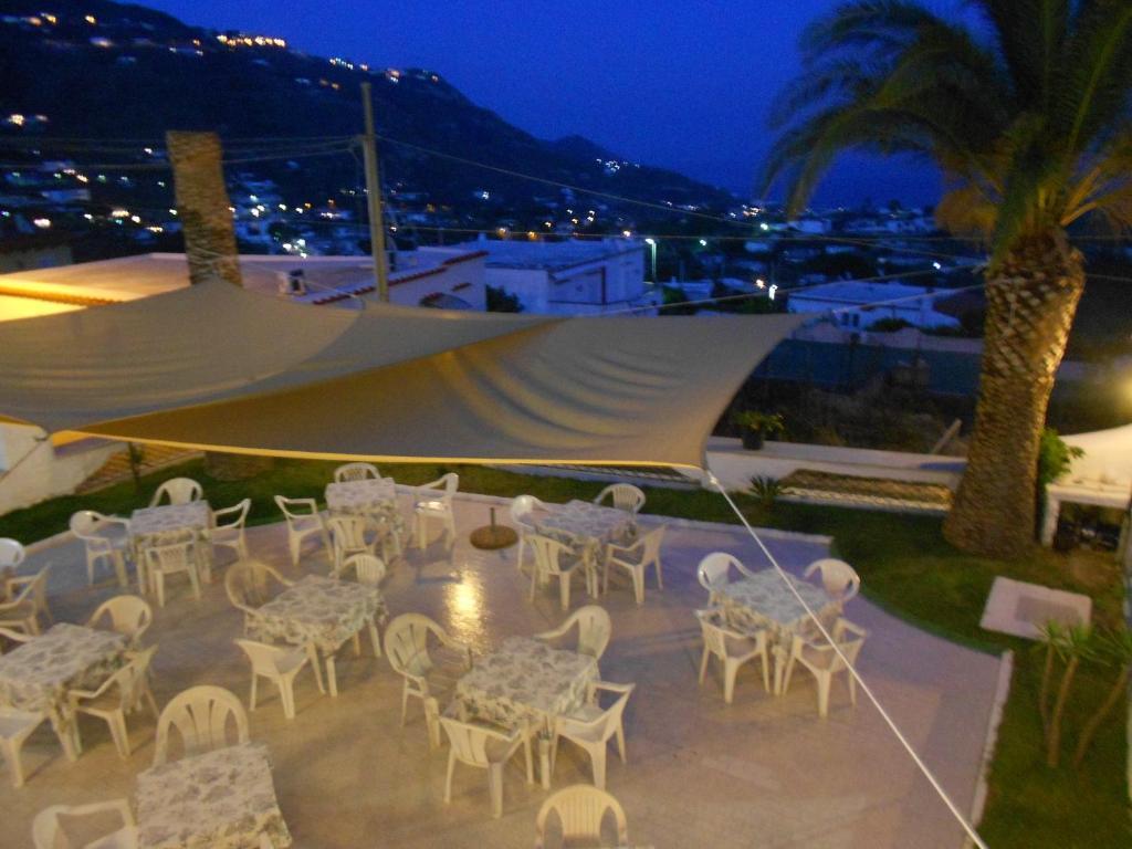 Hotel Al Bosco Forio  ภายนอก รูปภาพ