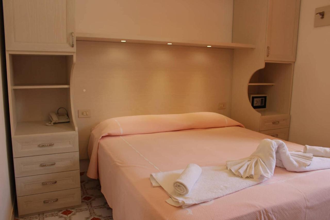 Hotel Al Bosco Forio  ภายนอก รูปภาพ